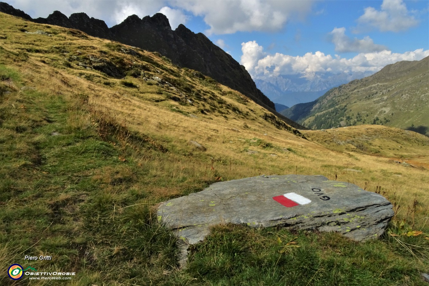 74 Sent. GVO (Gran Via Orobie) con Pizzo del Vallone.JPG